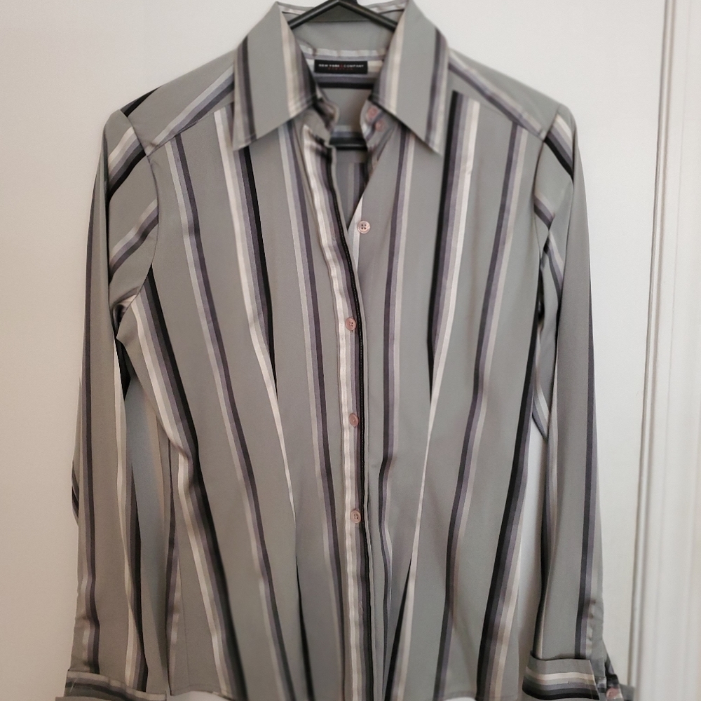 Womens long sleeve collared shirt